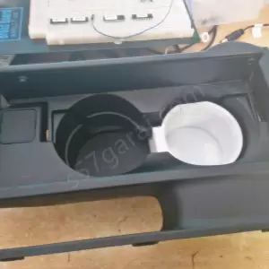 Mazda 3 2003-2008 Bardaklık resim1