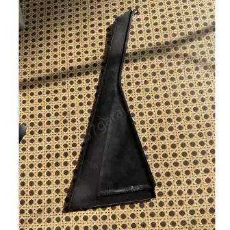 Ford Focus Mk1 2000-2006 Arka Kapı Üçgen Plastiği resim 3