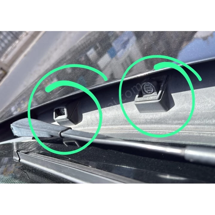 Mercedes W204 Ön Cam Yıkama Kapakları