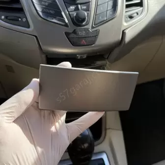 Ford Fiesta Mk7-Mk8 Radyo Alt Saklama Kapağı resim 2