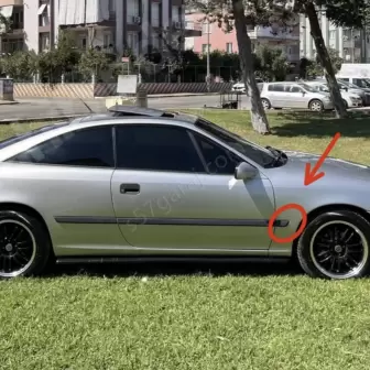 Opel Calibra Kapı Bandı Köşe Plastiği resim 1