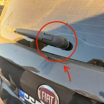 Fiat Egea Cross Arka Silecek Kapağı resim 1