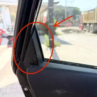 Ford Fiesta 2009-2012 Mk7 Arka Kapı İç Ayna Üçgeni resim 1