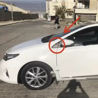 Toyota Auris Ayna Üçgeni resim 1