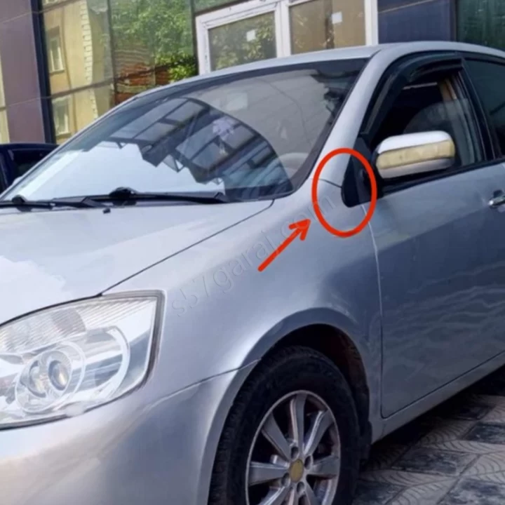 Geely Fc Ayna Üçgeni