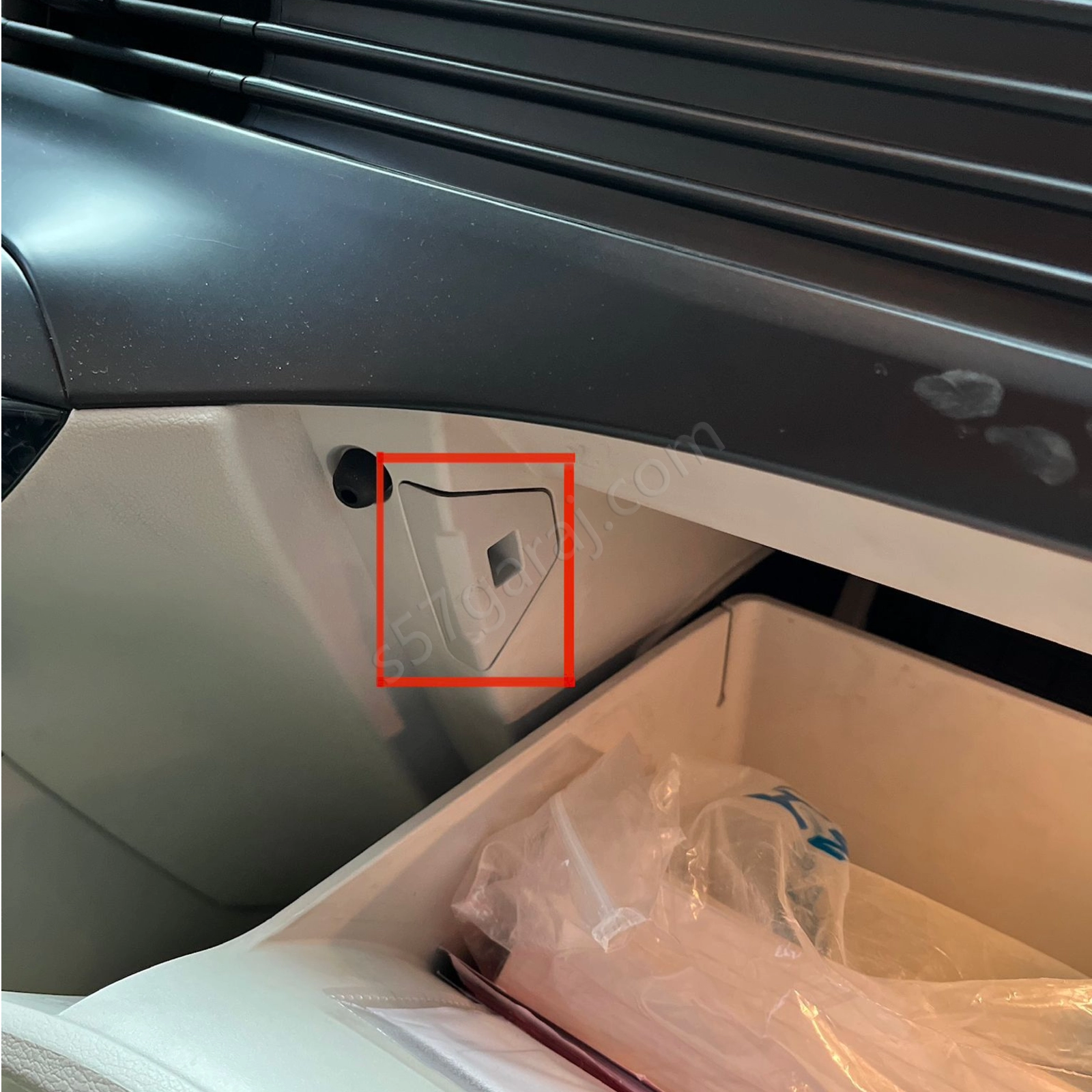 Hyundai Bayon Hyundai İ20 Torpido Gözü Kapağı