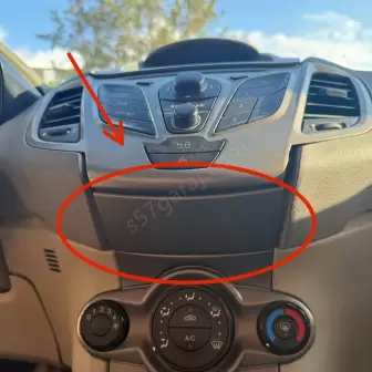 Ford Fiesta Mk7-Mk8 Radyo Alt Saklama Kapağı resim 1