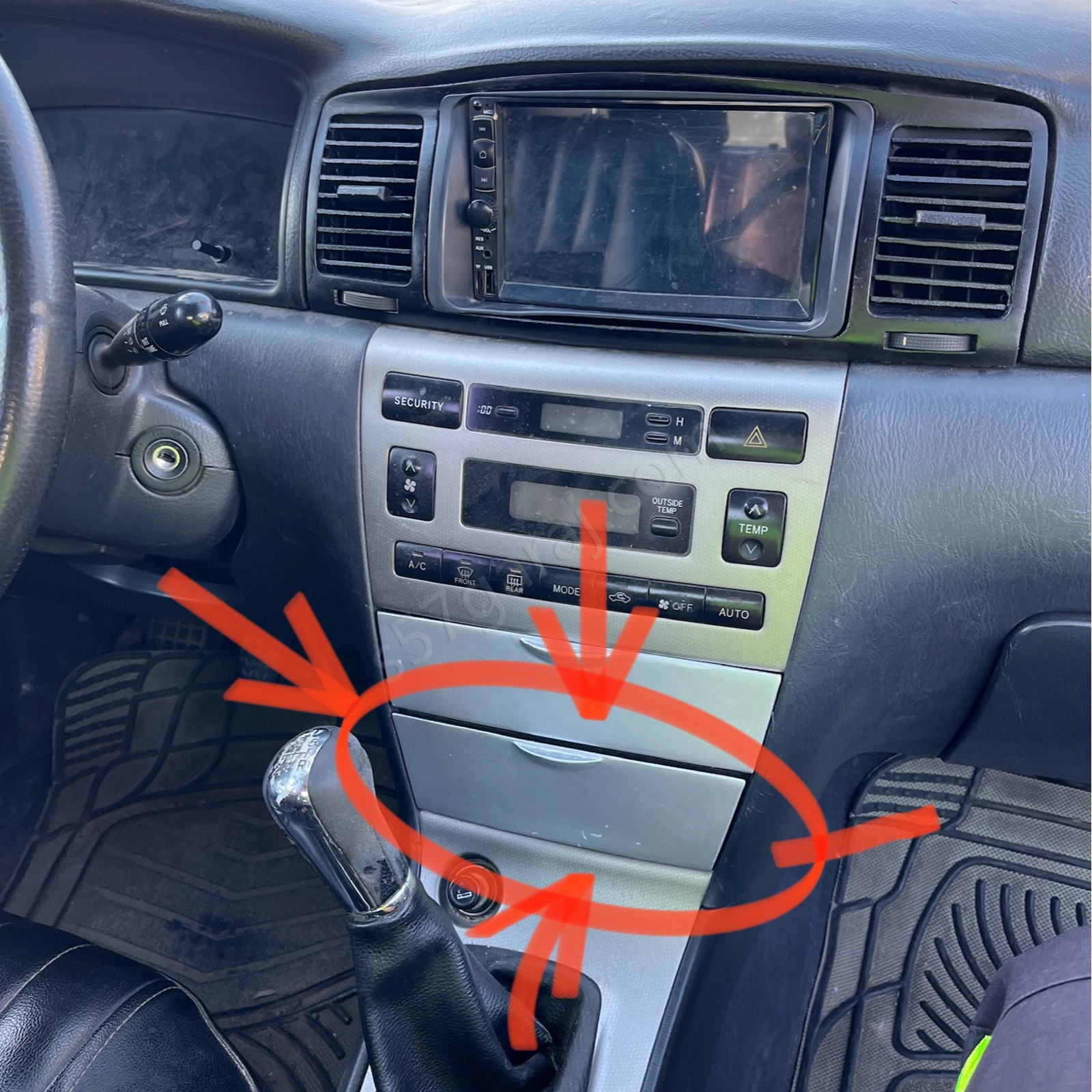 Toyota Corolla 2002-2007 Alt Saklama Kapağı