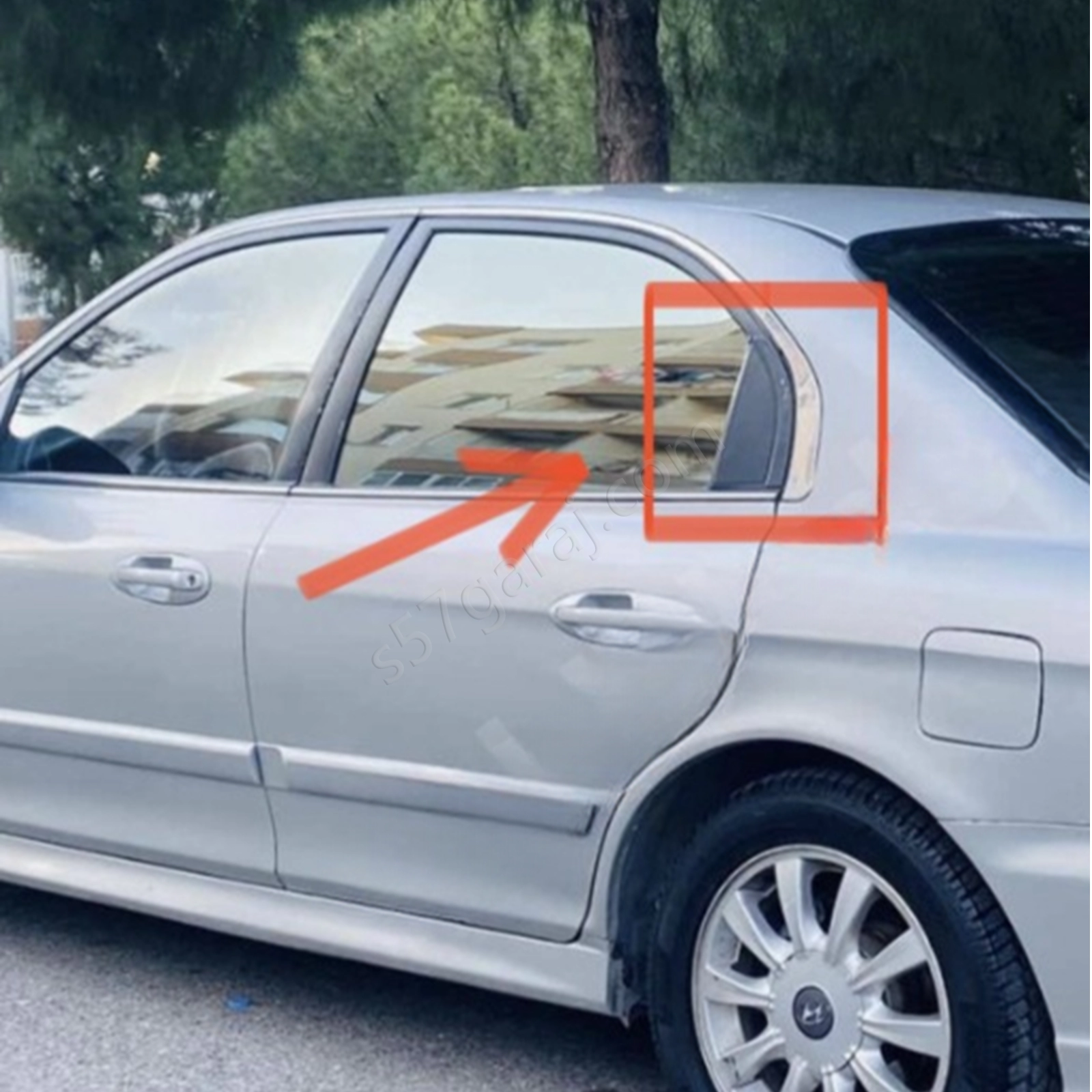 Hyundai Sonato Arka Cam Üçgeni