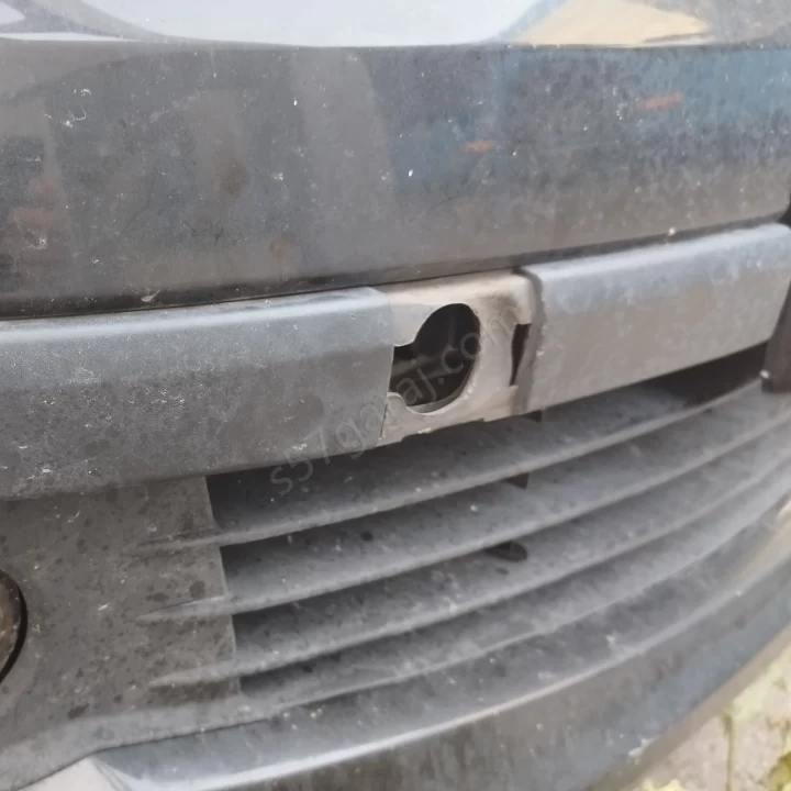 Renault Clio 3 Çeki Demir Kapak