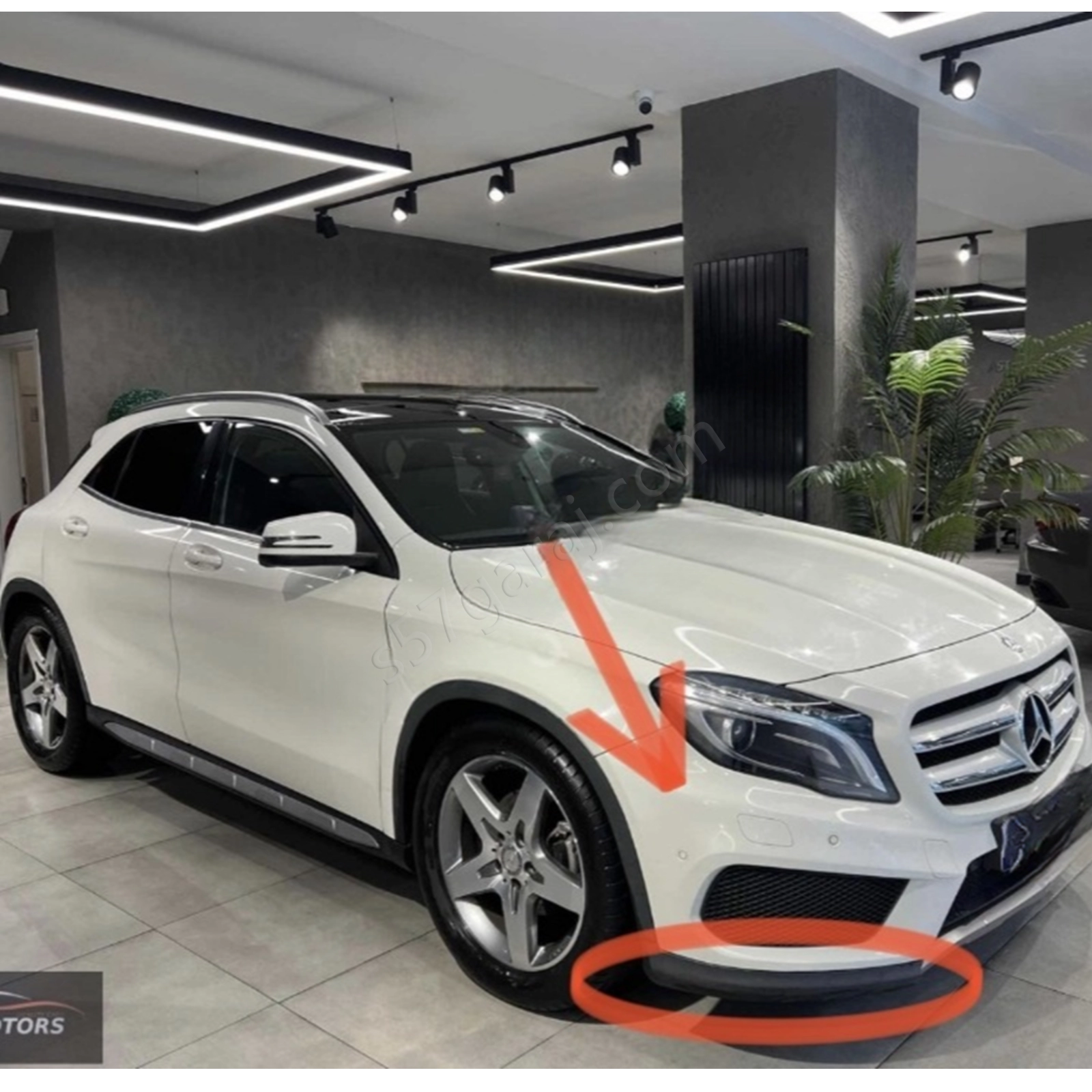 Mercedes Gla 180 Alt Plastiği
