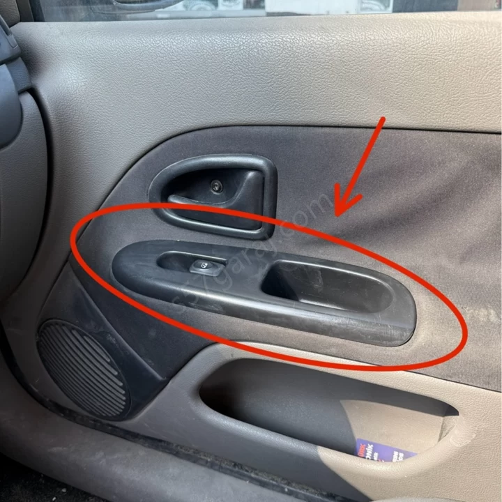 Renault Clio-Symbol-Thalia Yolcu Cam Düğme Çerçeve