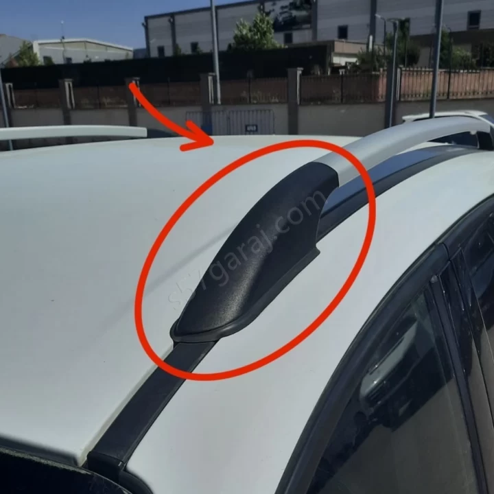 Ford Kuga Tavan Çıtası Ön Kapakları