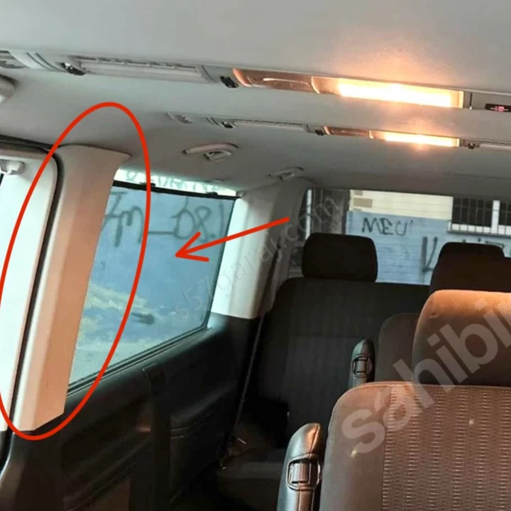 Volkswagen Caravelle İç Direk Plastik Bakaliti