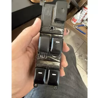 Kia Rio 2012-2018 Cam Açma Düğmesi resim 2