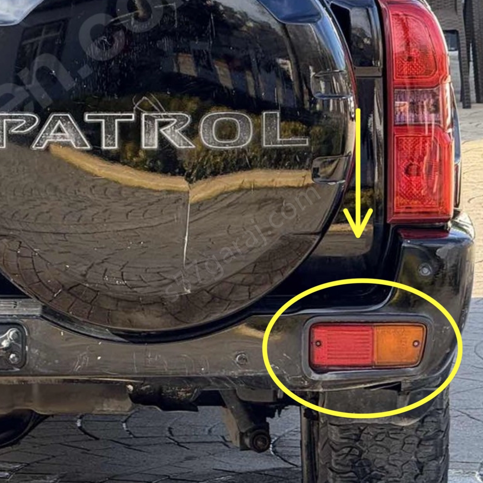 Nissan Patrol Arka Sis Farı Çerçevesi