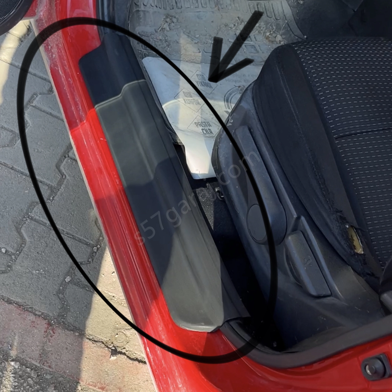 Hyundai İ30 Ön Kapı Eşiği Plastiği