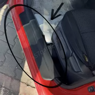 Hyundai İ30 Ön Kapı Eşiği Plastiği resim1