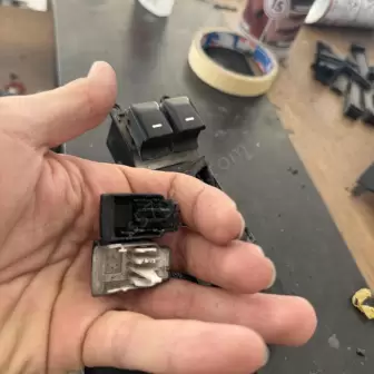 Kia Rio 2012-2018 Cam Açma Düğmesi resim 4