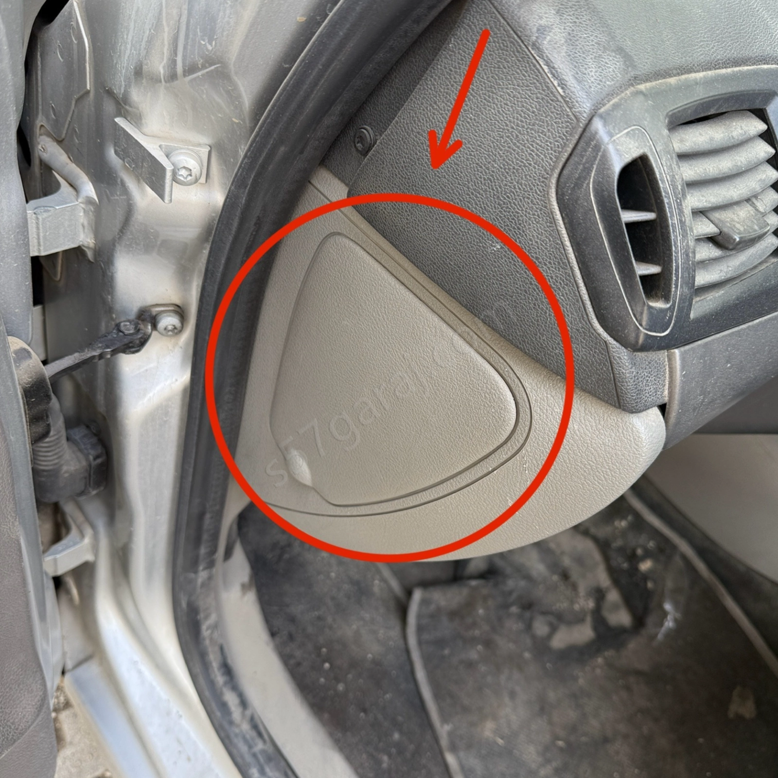 Renault Symbol Thalia İç Sigorta Kutusu Kapak