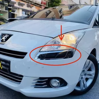 Peugeot 5008 Far Altı Çerçevesi resim 1