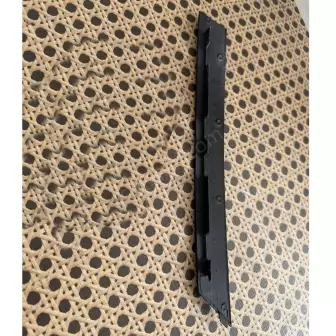 Renault Clio 4 Ön Cam Kenar Plastiği resim 3