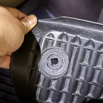 Audi A6 Paspas Tutucu Kapağı Plastiği resim 2