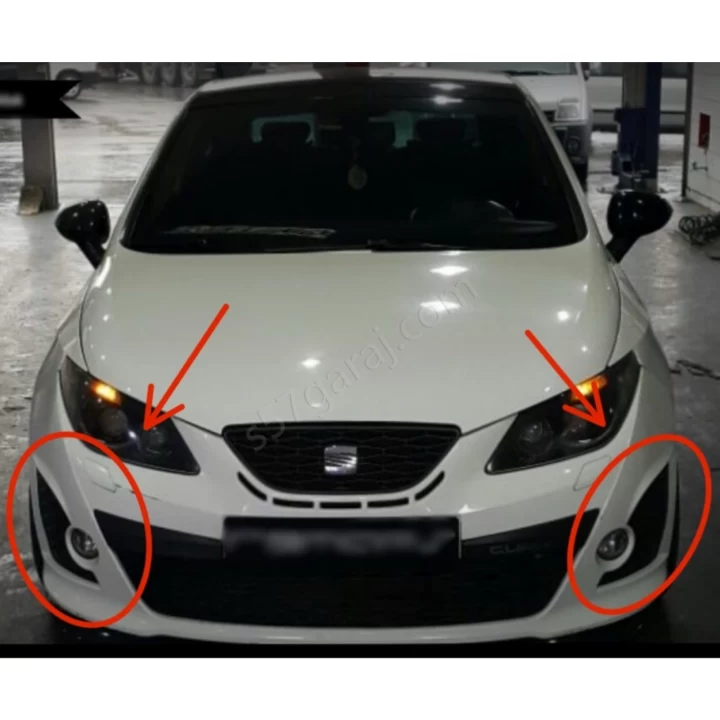 Seat İbiza Cupra Sis Farı Çerçevesi
