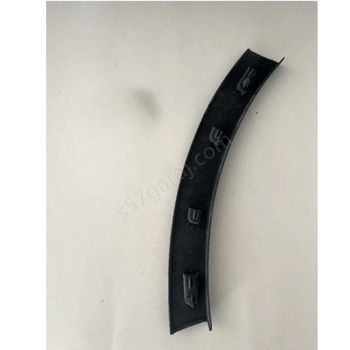 Ford Kuga Dodik Sağ Ön Ve Arka