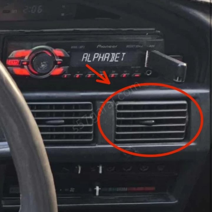 Toyota Corolla Ae92 Havalandırma Çerçevesi