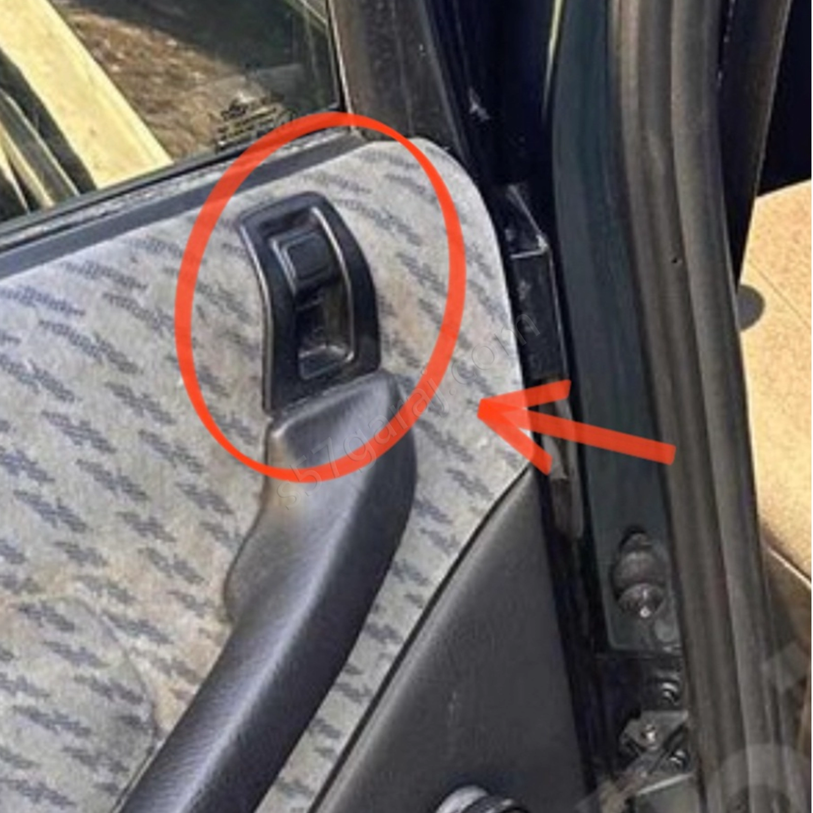 Peugeot 306 Kilit Düğmesi