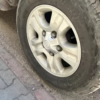 Toyota Land Courisier Jant Göbekleri 4 Ad. resim2