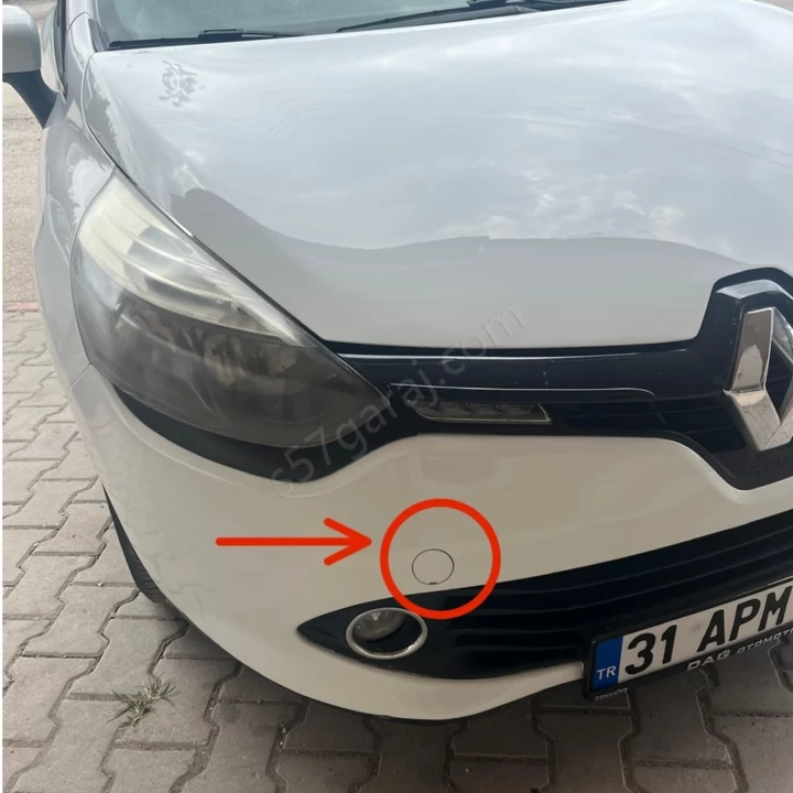 Renault Clio 4 Çeki Demir Kapağı