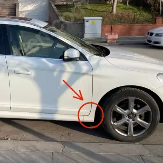 Volvo Xc60 Kapı Ön Köşe Parçası resim 1