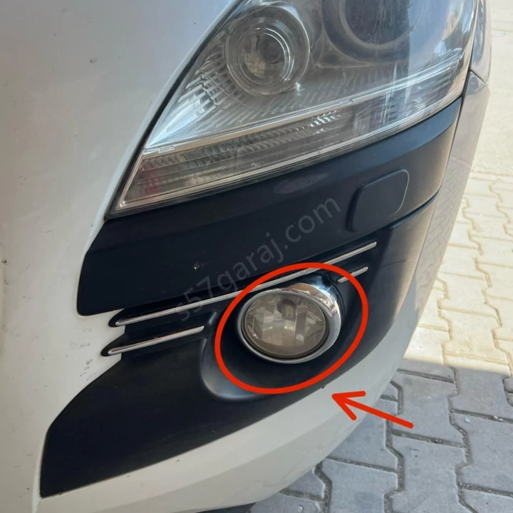 Peugeot 3008 Sis Farı Kapağı