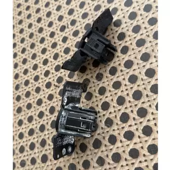 Dacia Duster Park Sensör Muhafazası 253A64185R resim 3