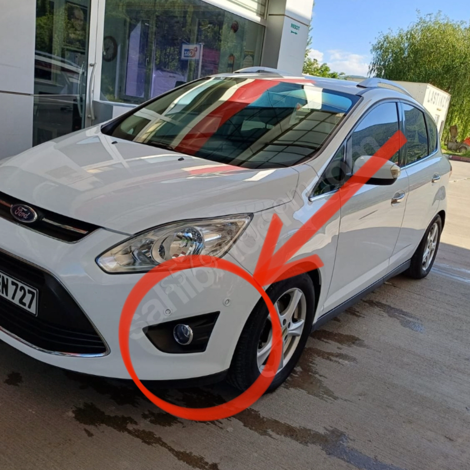 Ford Cmax Sis Farı Çerçevesi