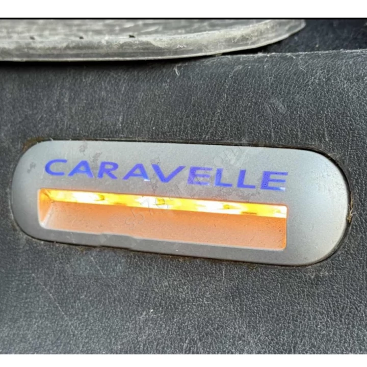 Volkswagen Caravelle Aydınlatma Kapağı