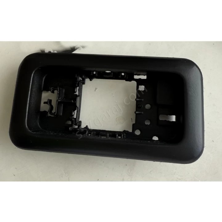 Fiat Doblo Punto Ducato Tavan Lambası Çerçevesi