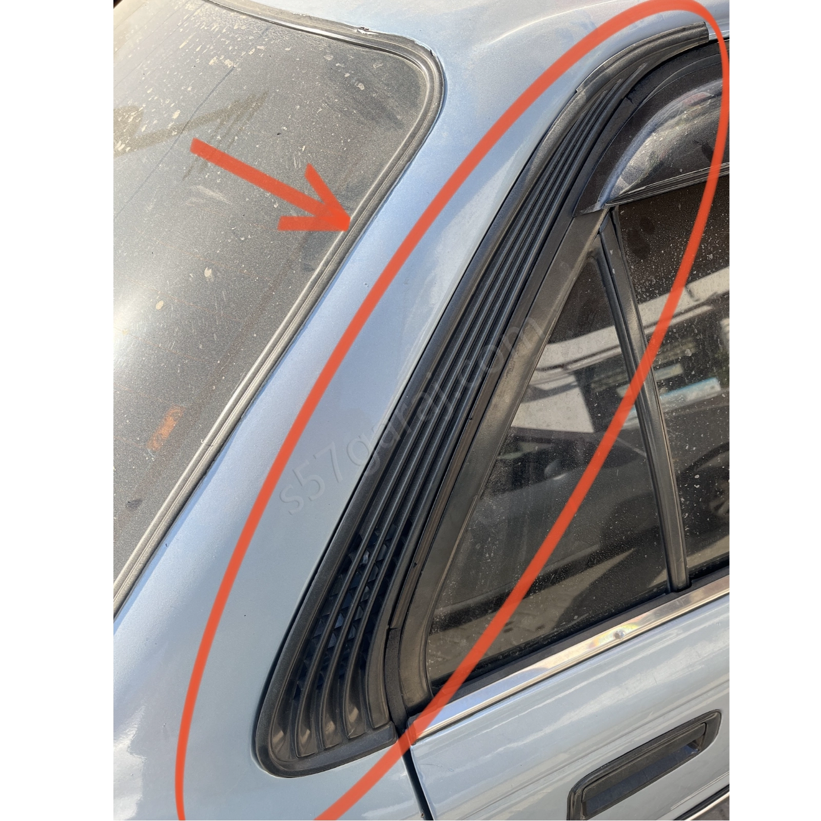 Toyota Corolla 1988-1992 Ae Arka Kapı Köşe Plastik