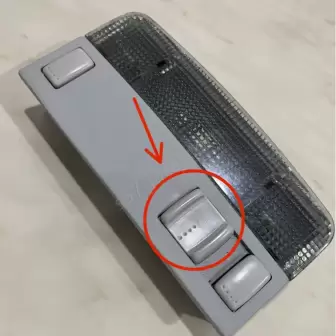 Skoda Rapid - Skoda Fabia Tavan Lambası Düğmesi resim 1