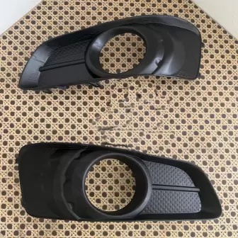 Toyota Verso Sis Farı Çerçevesi resim 2