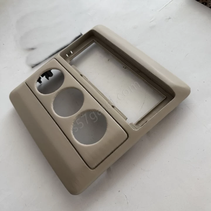 Land Rover Discovery 3-4 Tavan Lambası Çerçevesi