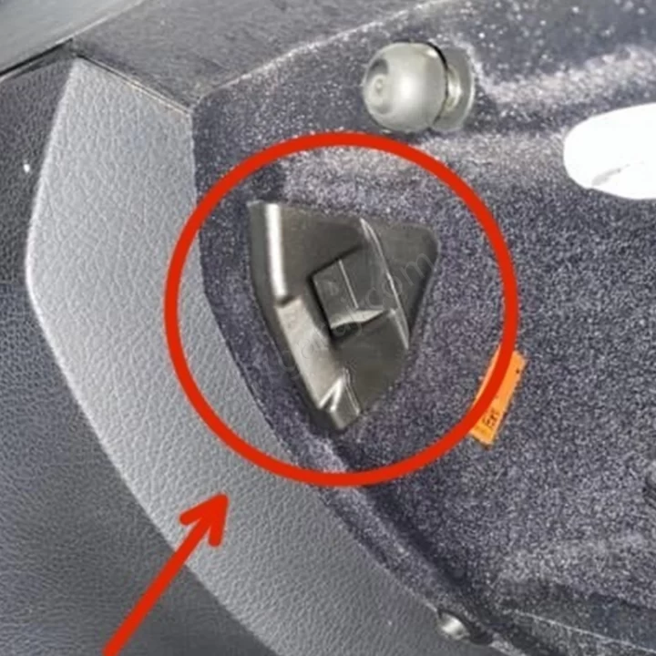 Mercedes C180 W204 Torpido Gözü Kapağı