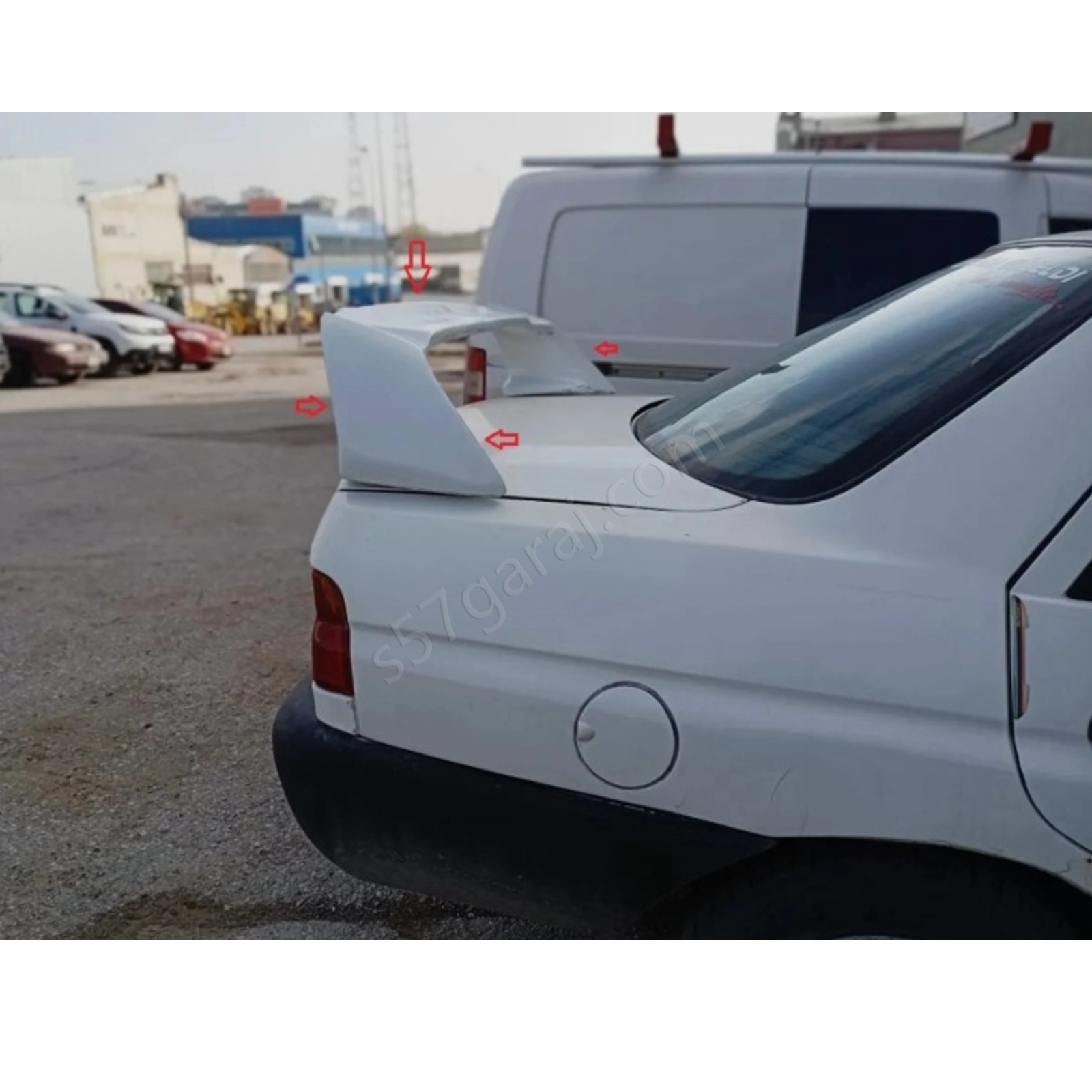 Ford Escort Yüksek Spoyler