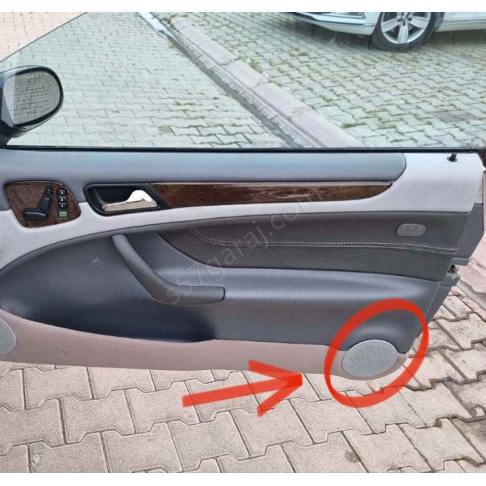Mercedes W208 W209 Hoperlör Çerçevesi