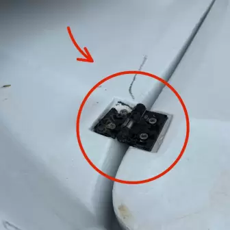 Ford Ranger Bagaj Menteşe Plastiği resim 1