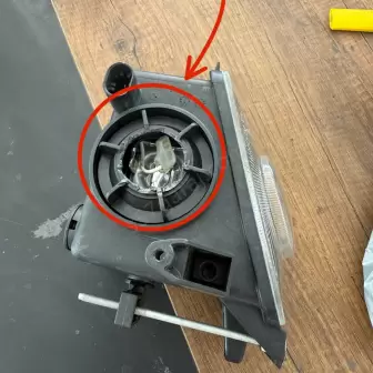 Opel Corsa C Sis Lambası Arka Kapağı resim 1